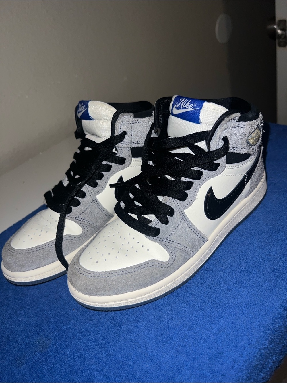 Jordan Retro 1 High OG-Grey/White/Black